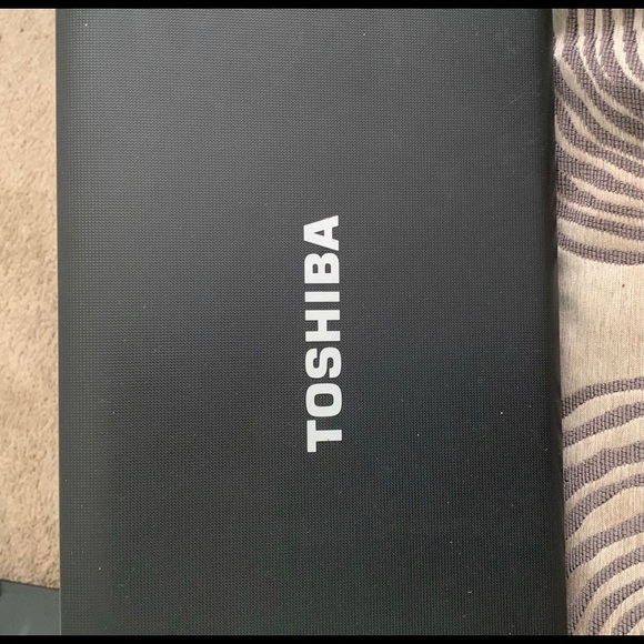 Two computers, both work! - Picture 3 of 4